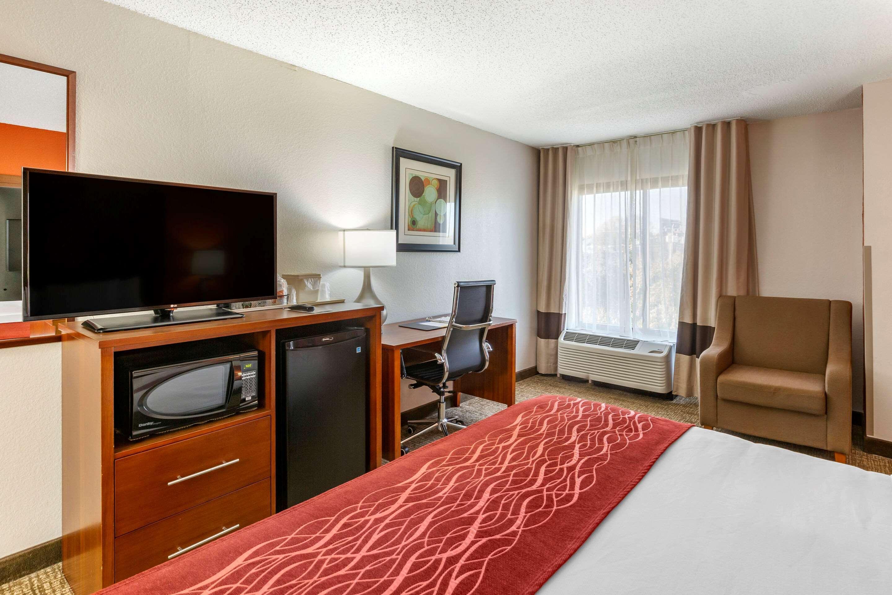 Comfort Inn Greensboro - Kernersville Zewnętrze zdjęcie