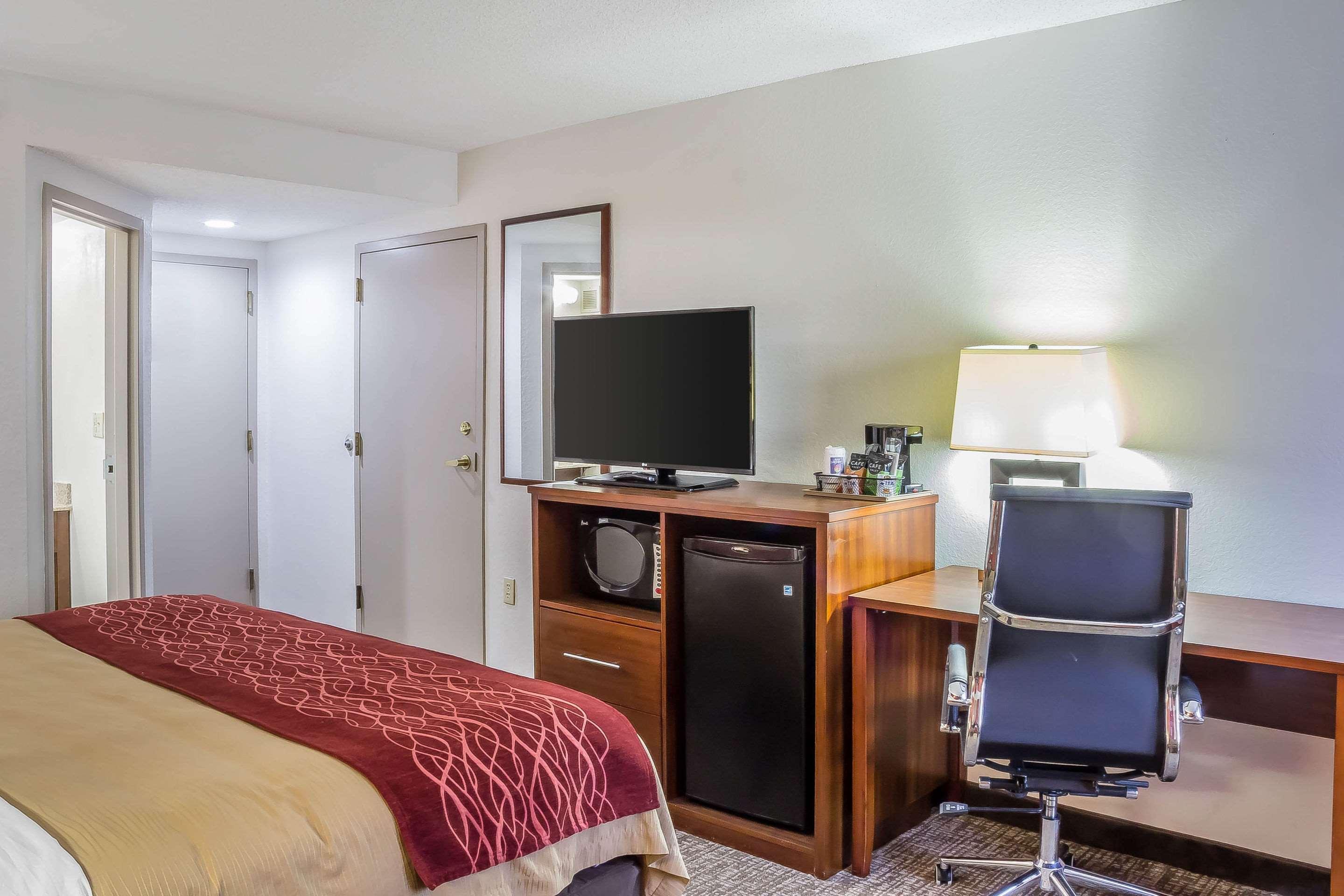 Comfort Inn Greensboro - Kernersville Zewnętrze zdjęcie