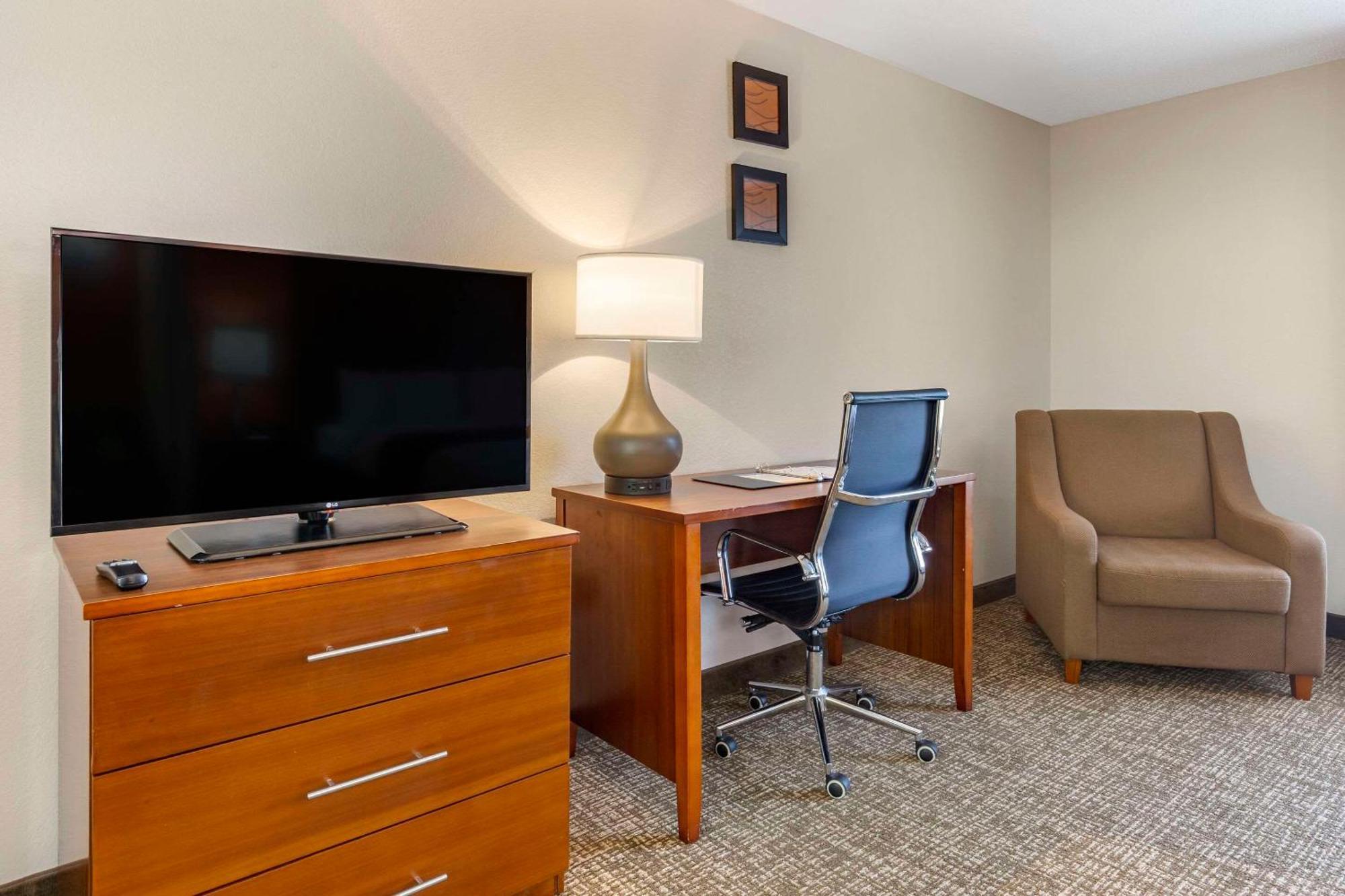 Comfort Inn Greensboro - Kernersville Zewnętrze zdjęcie