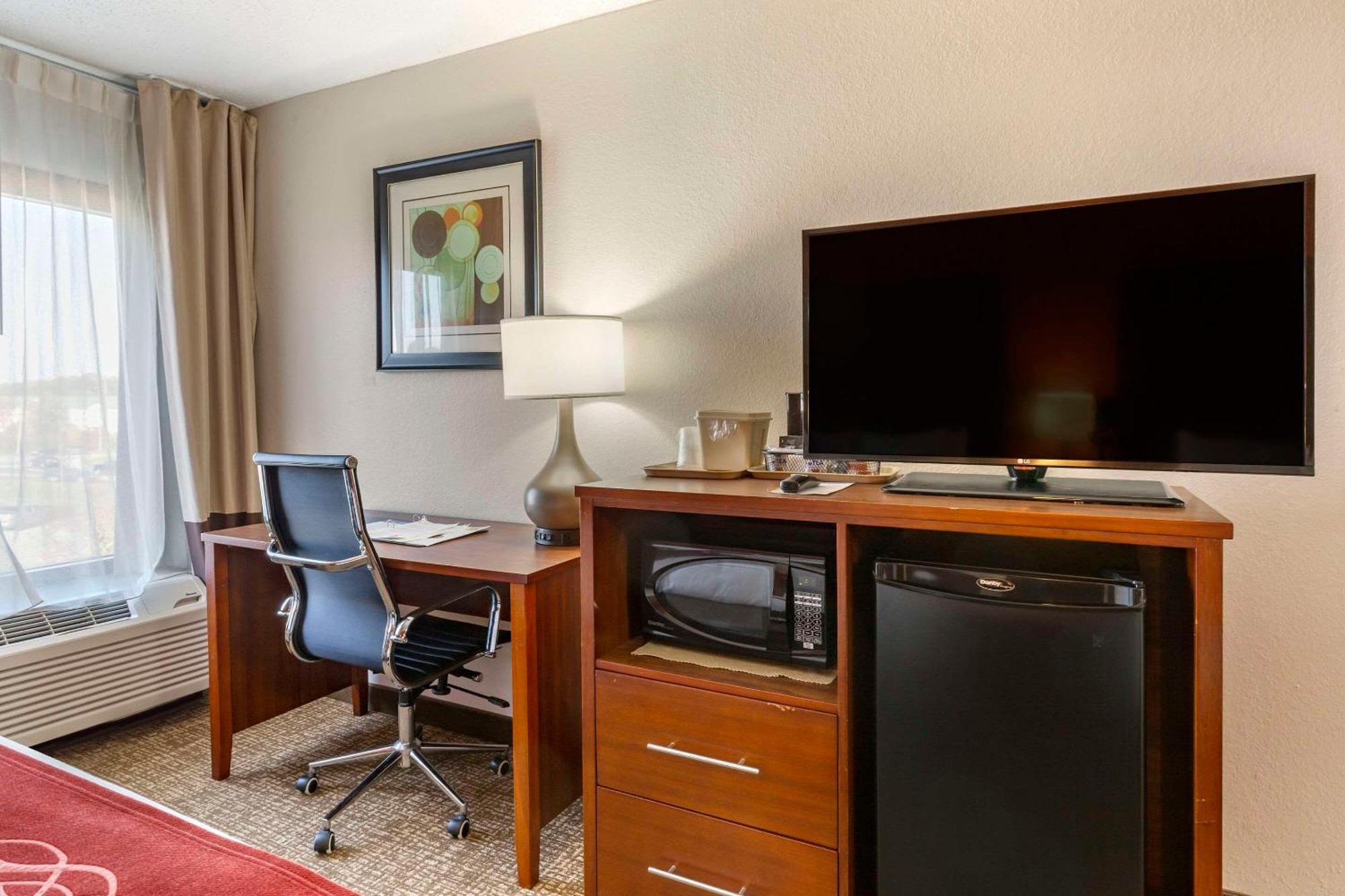 Comfort Inn Greensboro - Kernersville Zewnętrze zdjęcie