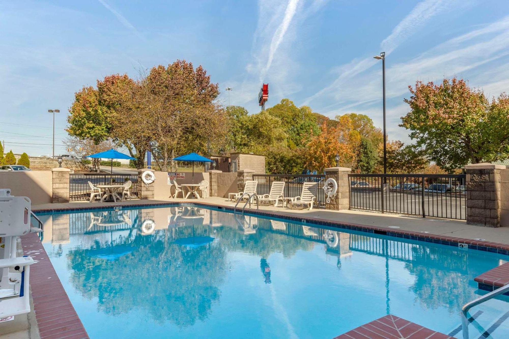 Comfort Inn Greensboro - Kernersville Zewnętrze zdjęcie